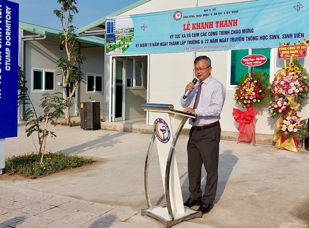 Chairman of Vietnam Fatherland Front (VFF) Committee of Can Tho City attends Ribbon Cutting Ceremony to inaugurate works on 19th Anniversary of Can Tho University of Medicine and Pharmacy (CTUMP)